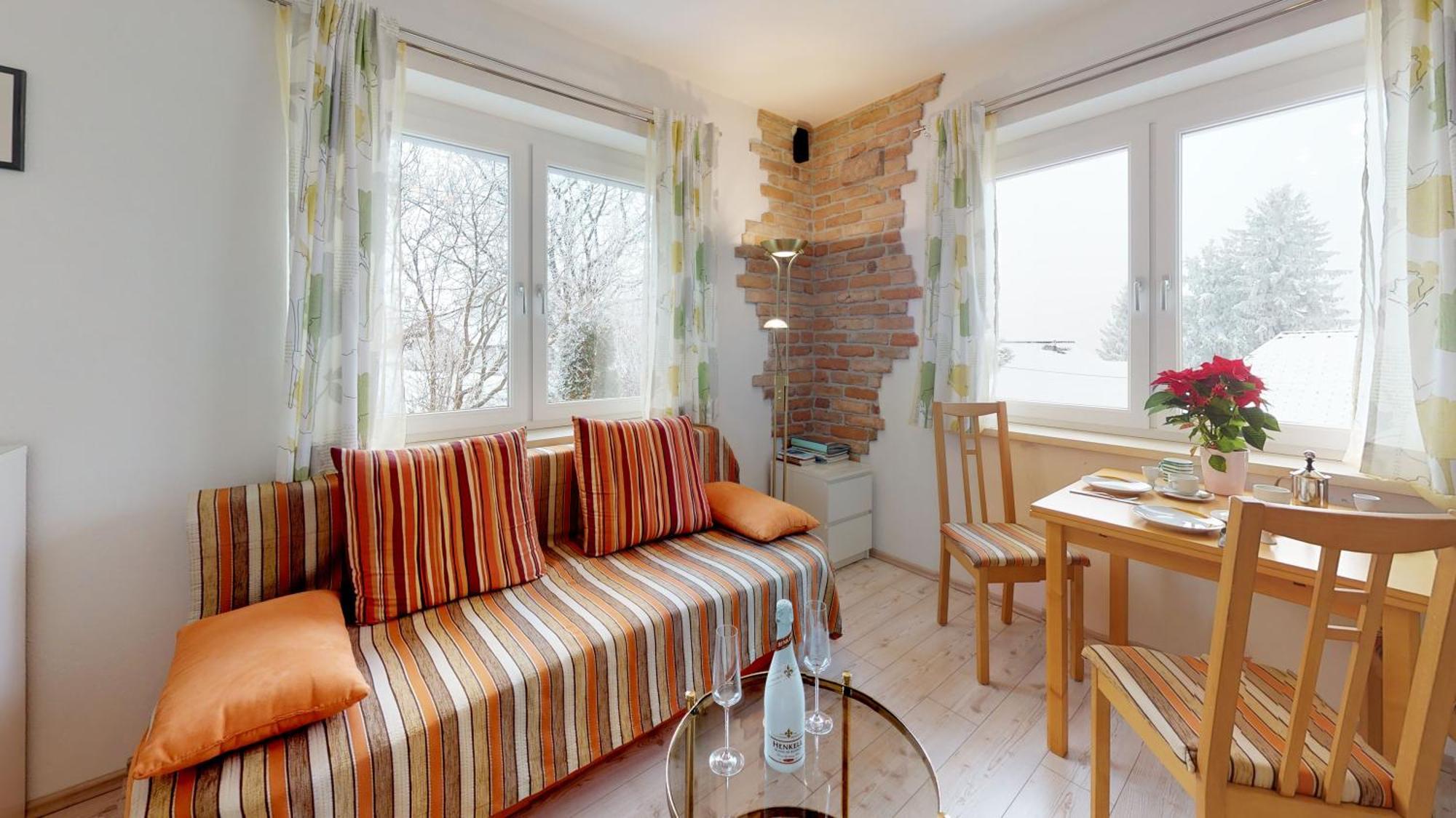 גמונדן Topwohnung 45M2 Oder Weisses Zimmer 15 M2 - Naehe Gruenberg מראה חיצוני תמונה